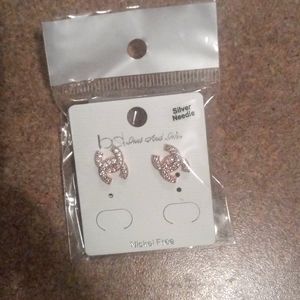 Fashion gold C earrings